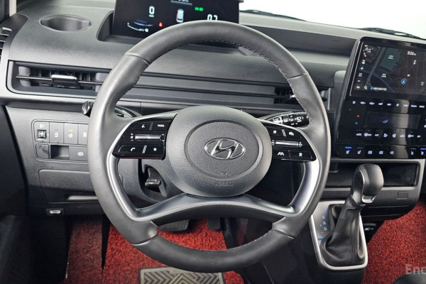 2022 Hyundai Staria с пробегом 42 888 км