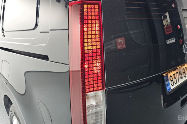 2022 Hyundai Staria с пробегом 42 888 км