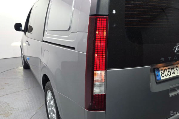 2022 Hyundai Staria с пробегом 61 207 км