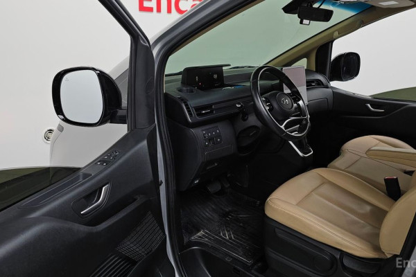 2022 Hyundai Staria с пробегом 48 618 км
