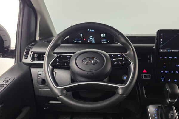 2022 Hyundai Staria с пробегом 42 258 км