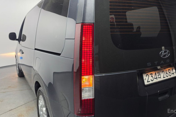 2022 Hyundai Staria с пробегом 42 258 км