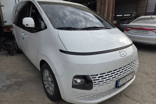 2022 Hyundai Staria с пробегом 47 017 км