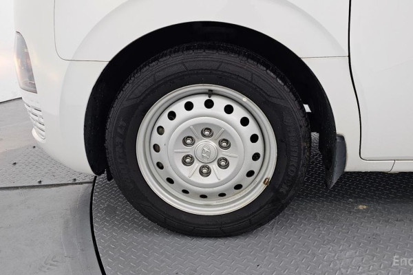 2022 Hyundai Staria с пробегом 98 390 км