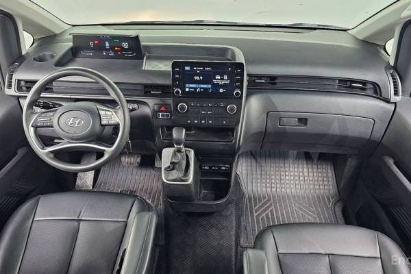 2022 Hyundai Staria с пробегом 98 390 км