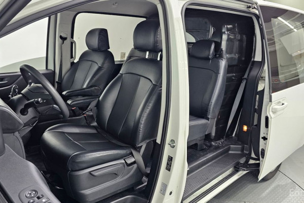 2022 Hyundai Staria с пробегом 98 390 км