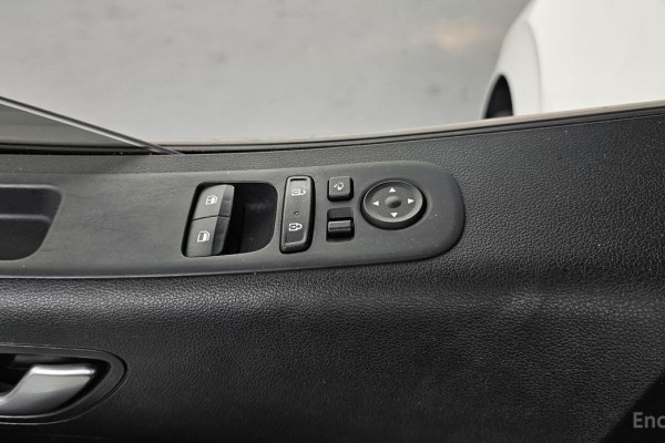 2022 Hyundai Staria с пробегом 98 390 км