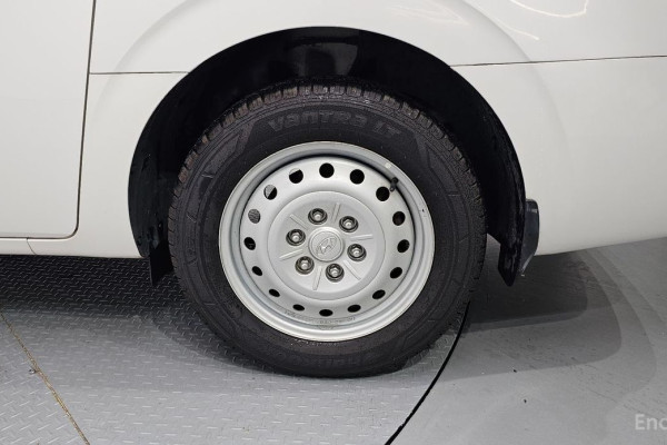 2022 Hyundai Staria с пробегом 98 390 км