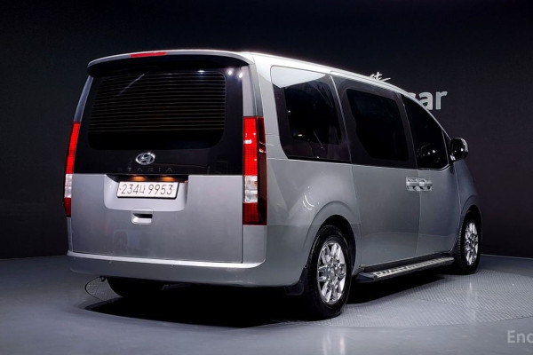 2021 Hyundai Staria с пробегом 98 630 км