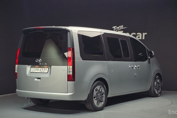 2022 Hyundai Staria с пробегом 57 682 км