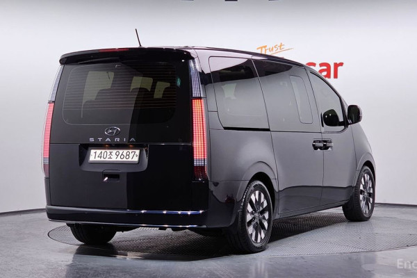 2022 Hyundai Staria с пробегом 70 114 км