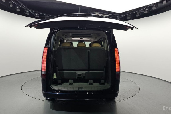 2022 Hyundai Staria с пробегом 70 114 км