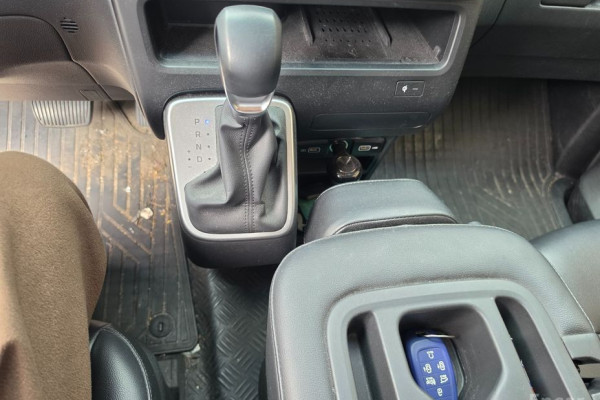 2021 Hyundai Staria с пробегом 34 184 км