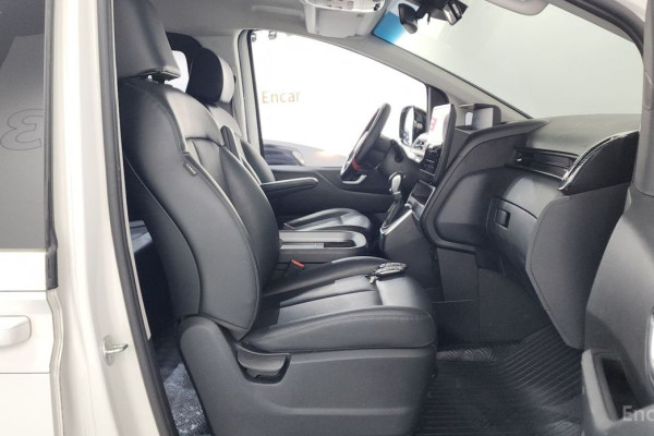 2022 Hyundai Staria с пробегом 70 800 км