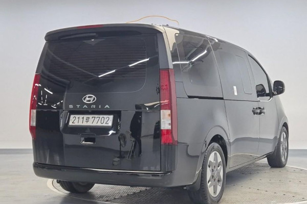 2022 Hyundai Staria с пробегом 55 804 км