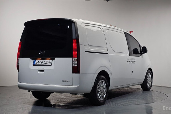 2022 Hyundai Staria с пробегом 59 446 км