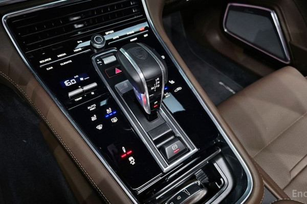 2022 Porsche Panamera с пробегом 27 331 км