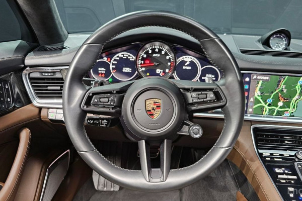 2022 Porsche Panamera с пробегом 27 331 км