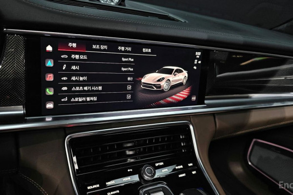 2022 Porsche Panamera с пробегом 27 331 км