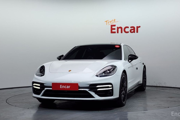 2023 Porsche Panamera с пробегом 17 801 км