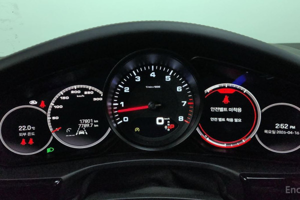 2023 Porsche Panamera с пробегом 17 801 км