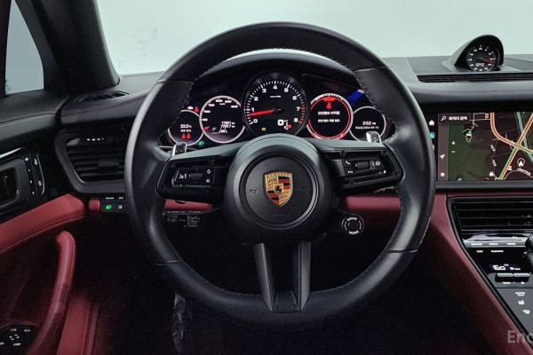2023 Porsche Panamera с пробегом 17 801 км