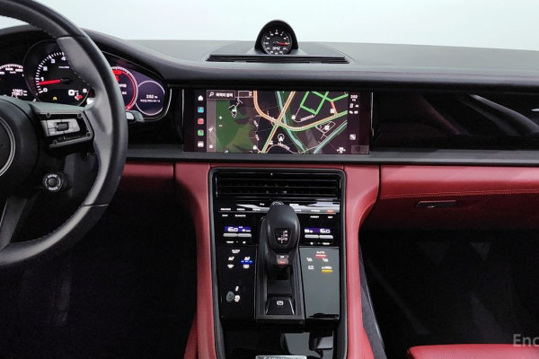 2023 Porsche Panamera с пробегом 17 801 км