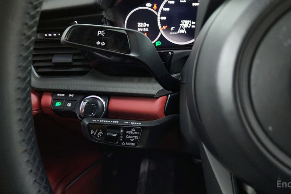 2023 Porsche Panamera с пробегом 17 801 км