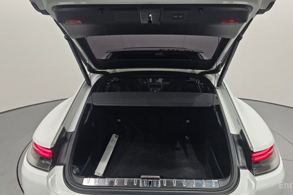 2021 Porsche Panamera с пробегом 105 947 км