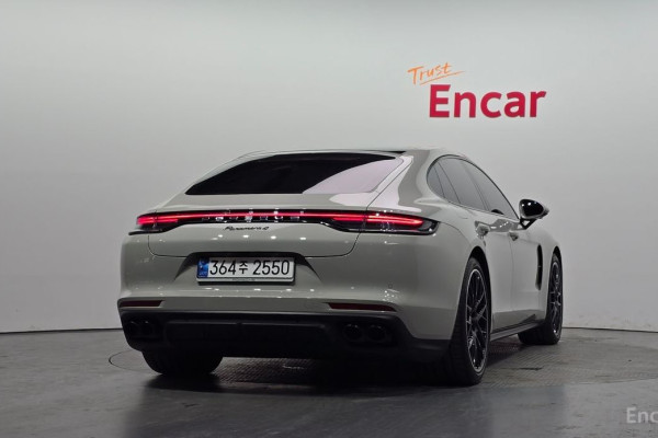 2023 Porsche Panamera с пробегом 19 092 км