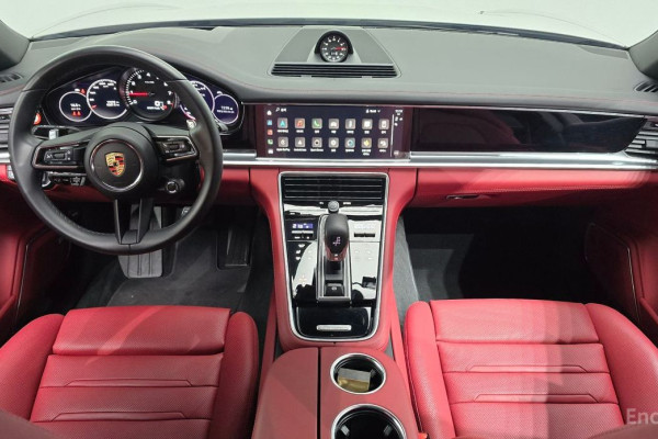 2023 Porsche Panamera с пробегом 19 092 км