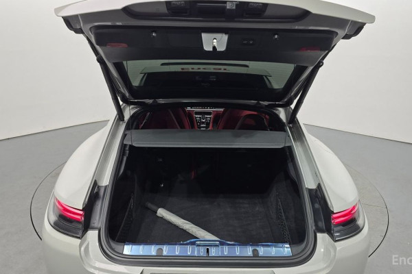 2023 Porsche Panamera с пробегом 19 092 км