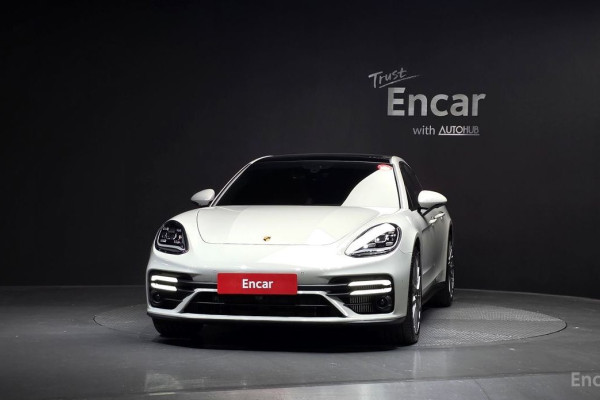 2023 Porsche Panamera с пробегом 16 550 км