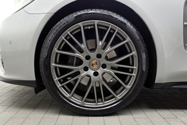 2023 Porsche Panamera с пробегом 16 550 км