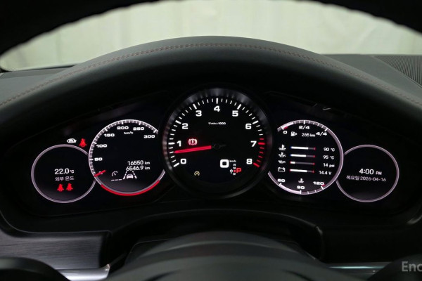 2023 Porsche Panamera с пробегом 16 550 км