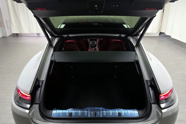 2023 Porsche Panamera с пробегом 16 550 км