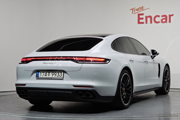 2021 Porsche Panamera с пробегом 69 337 км