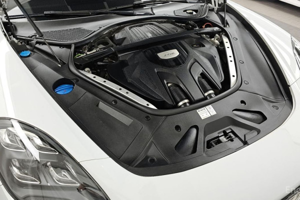 2021 Porsche Panamera с пробегом 69 337 км