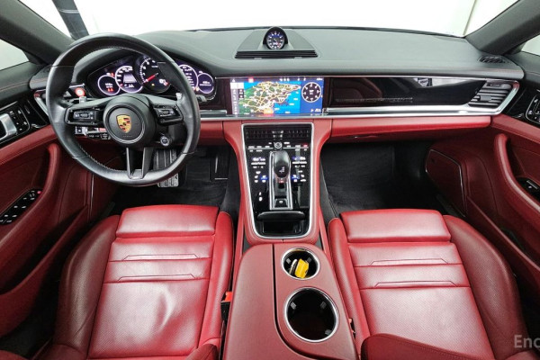 2021 Porsche Panamera с пробегом 69 337 км