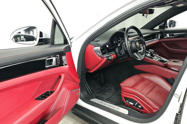 2021 Porsche Panamera с пробегом 69 337 км