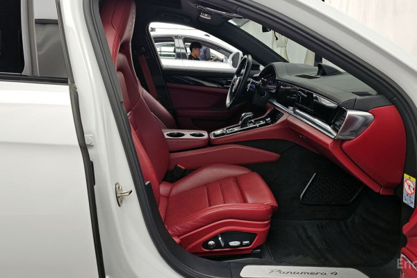 2021 Porsche Panamera с пробегом 69 337 км