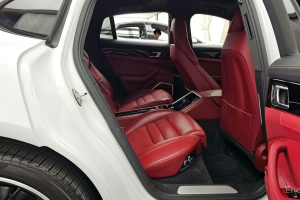 2021 Porsche Panamera с пробегом 69 337 км