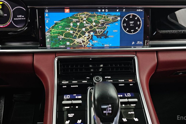 2021 Porsche Panamera с пробегом 69 337 км