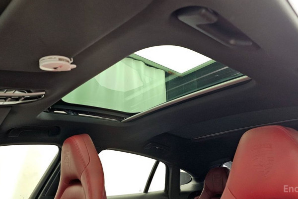 2021 Porsche Panamera с пробегом 69 337 км