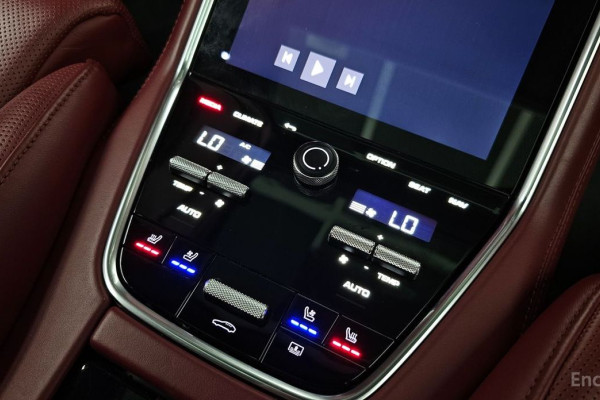 2021 Porsche Panamera с пробегом 69 337 км