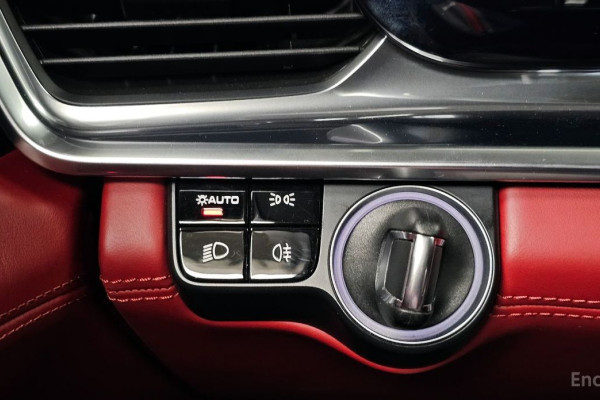 2021 Porsche Panamera с пробегом 69 337 км