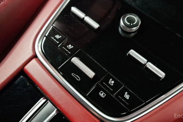 2021 Porsche Panamera с пробегом 69 337 км