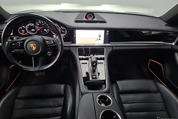 2022 Porsche Panamera с пробегом 60 488 км