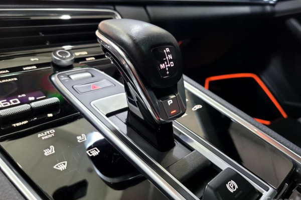 2022 Porsche Panamera с пробегом 60 488 км