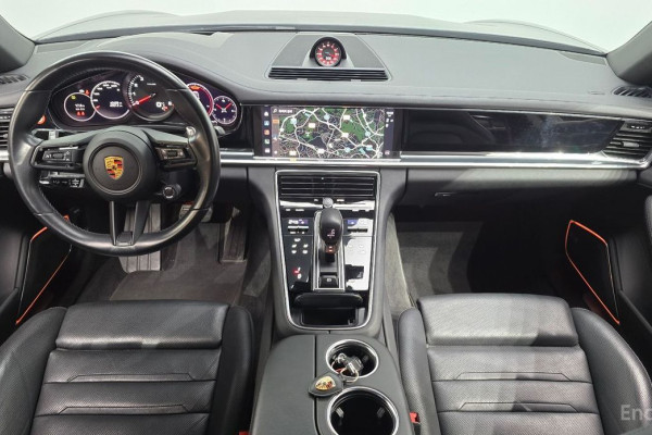 2022 Porsche Panamera с пробегом 60 628 км